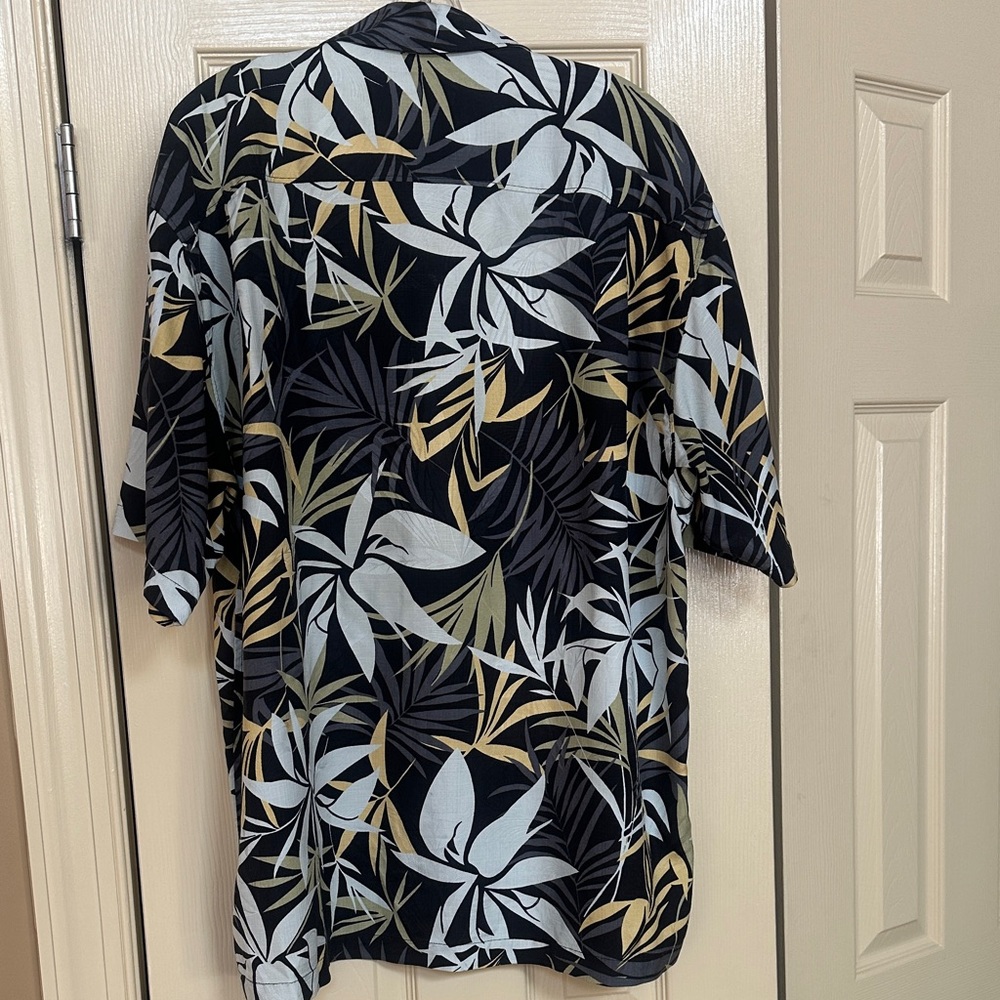 Tommy Bahama Men's Tropical Leaf Shirt - Black, White, Tan, Green - Picture 4 of 4